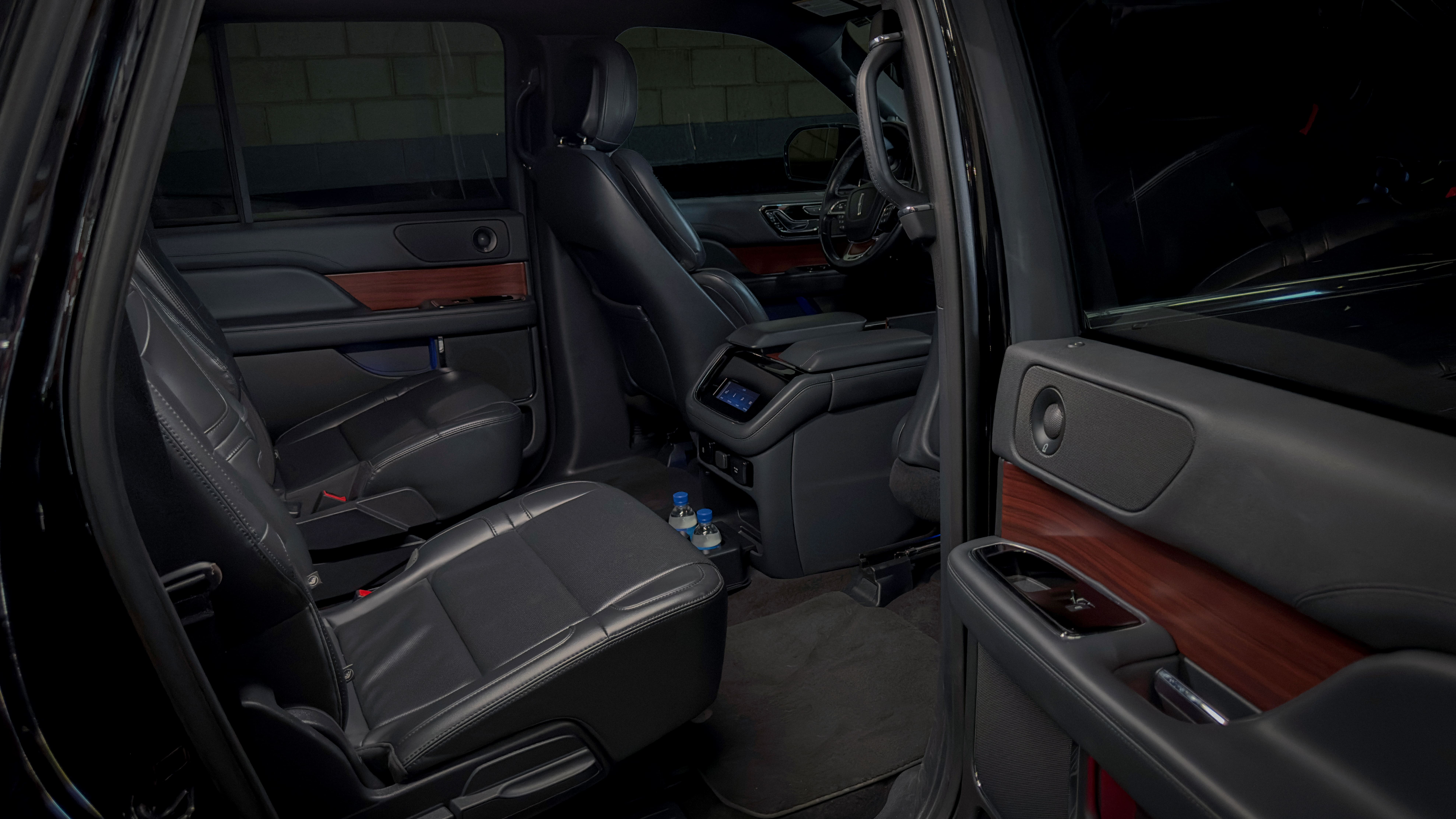 Lincoln Navigator Interior 1